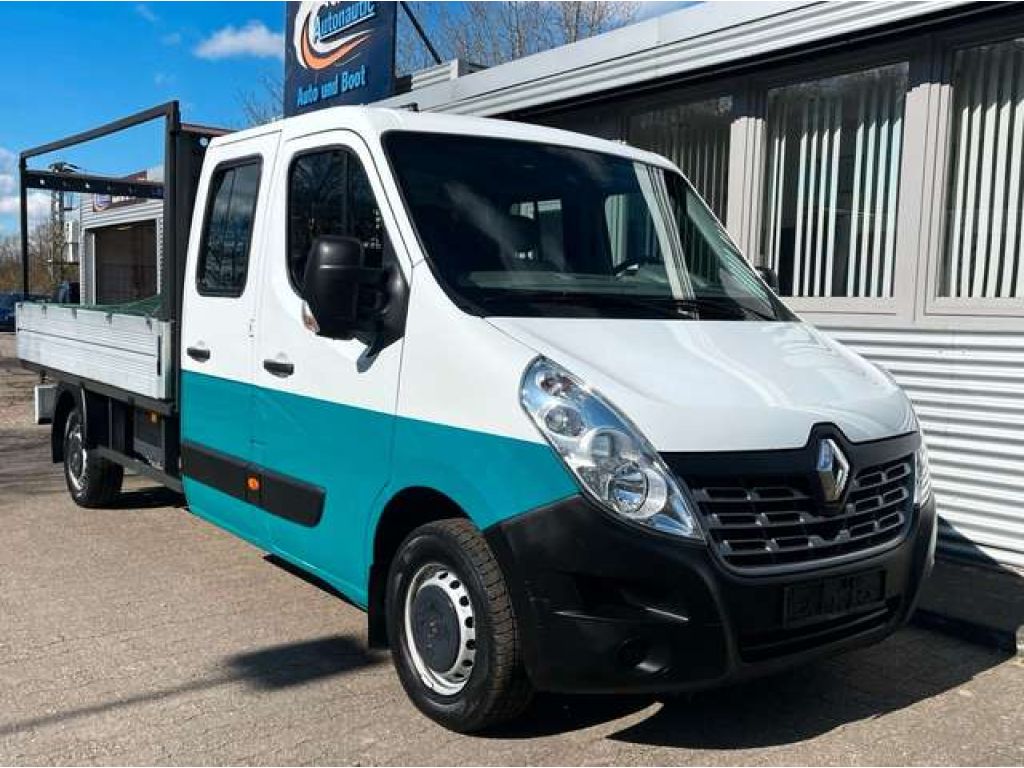 Renault Master bei Gebrauchtwagen.expert - Hauptabbildung