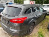 Ford Focus Turnier bei Gebrauchtwagen.expert - Abbildung (4 / 6) Ford Focus Turnier bei Gebrauchtwagen.expert - Abbildung (4 / 6)
