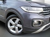 VW T-Cross bei Gebrauchtwagen.expert - Abbildung (2 / 15)