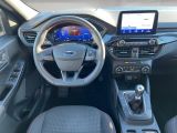 Ford Kuga bei Gebrauchtwagen.expert - Abbildung (10 / 15)