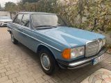 Mercedes-Benz 240 bei Gebrauchtwagen.expert - Abbildung (2 / 15)