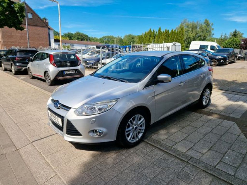 Ford Focus bei Gebrauchtwagen.expert - Hauptabbildung Ford Focus bei Gebrauchtwagen.expert - Hauptabbildung
