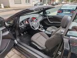 Opel Cascada bei Gebrauchtwagen.expert - Abbildung (13 / 15) Opel Cascada bei Gebrauchtwagen.expert - Abbildung (13 / 15)