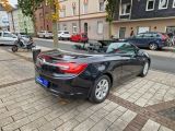 Opel Cascada bei Gebrauchtwagen.expert - Abbildung (5 / 15) Opel Cascada bei Gebrauchtwagen.expert - Abbildung (5 / 15)