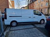 Opel Vivaro bei Gebrauchtwagen.expert - Abbildung (4 / 15) Opel Vivaro bei Gebrauchtwagen.expert - Abbildung (4 / 15)