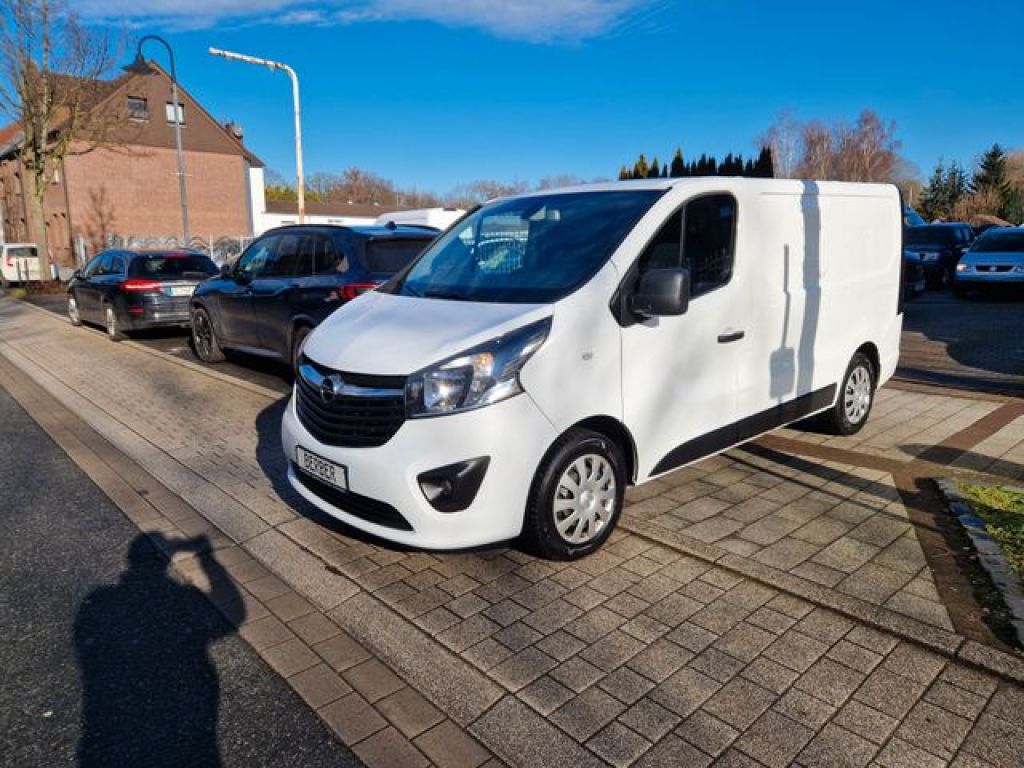 Opel Vivaro bei Gebrauchtwagen.expert - Hauptabbildung Opel Vivaro bei Gebrauchtwagen.expert - Hauptabbildung