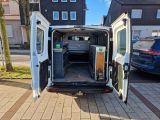 Opel Vivaro bei Gebrauchtwagen.expert - Abbildung (10 / 15) Opel Vivaro bei Gebrauchtwagen.expert - Abbildung (10 / 15)