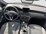 Mercedes-Benz A-Klasse bei Gebrauchtwagen.expert - Abbildung (13 / 15) Mercedes-Benz A-Klasse bei Gebrauchtwagen.expert - Abbildung (13 / 15)