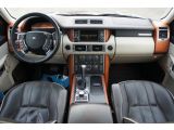 Land Rover Range Rover bei Gebrauchtwagen.expert - Abbildung (14 / 15)