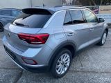 VW T-Roc bei Gebrauchtwagen.expert - Abbildung (4 / 15)