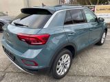 VW T-Roc bei Gebrauchtwagen.expert - Abbildung (4 / 15) VW T-Roc bei Gebrauchtwagen.expert - Abbildung (4 / 15)