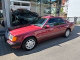 Mercedes-Benz 230 bei Gebrauchtwagen.expert - Abbildung (2 / 11)