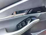 Mazda CX-30 bei Gebrauchtwagen.expert - Abbildung (15 / 15)