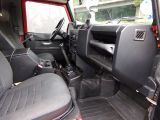 Land Rover Defender bei Gebrauchtwagen.expert - Abbildung (7 / 9)