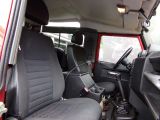 Land Rover Defender bei Gebrauchtwagen.expert - Abbildung (8 / 9)