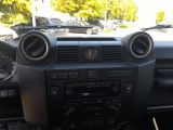 Land Rover Defender bei Gebrauchtwagen.expert - Abbildung (11 / 15)