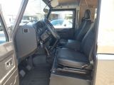 Land Rover Defender bei Gebrauchtwagen.expert - Abbildung (7 / 15)