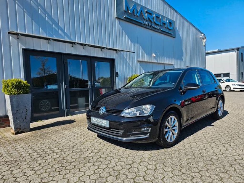 VW Golf VII bei Gebrauchtwagen.expert - Hauptabbildung VW Golf VII bei Gebrauchtwagen.expert - Hauptabbildung