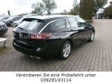 Opel Insignia bei Gebrauchtwagen.expert - Abbildung (4 / 15) Opel Insignia bei Gebrauchtwagen.expert - Abbildung (4 / 15)