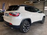Jeep Compass bei Gebrauchtwagen.expert - Abbildung (4 / 15)