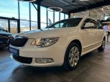 Skoda Superb bei Gebrauchtwagen.expert - Abbildung (2 / 15)