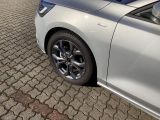 Ford Focus Turnier bei Gebrauchtwagen.expert - Abbildung (5 / 15) Ford Focus Turnier bei Gebrauchtwagen.expert - Abbildung (5 / 15)