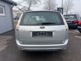 Ford Focus Turnier bei Gebrauchtwagen.expert - Abbildung (10 / 13)