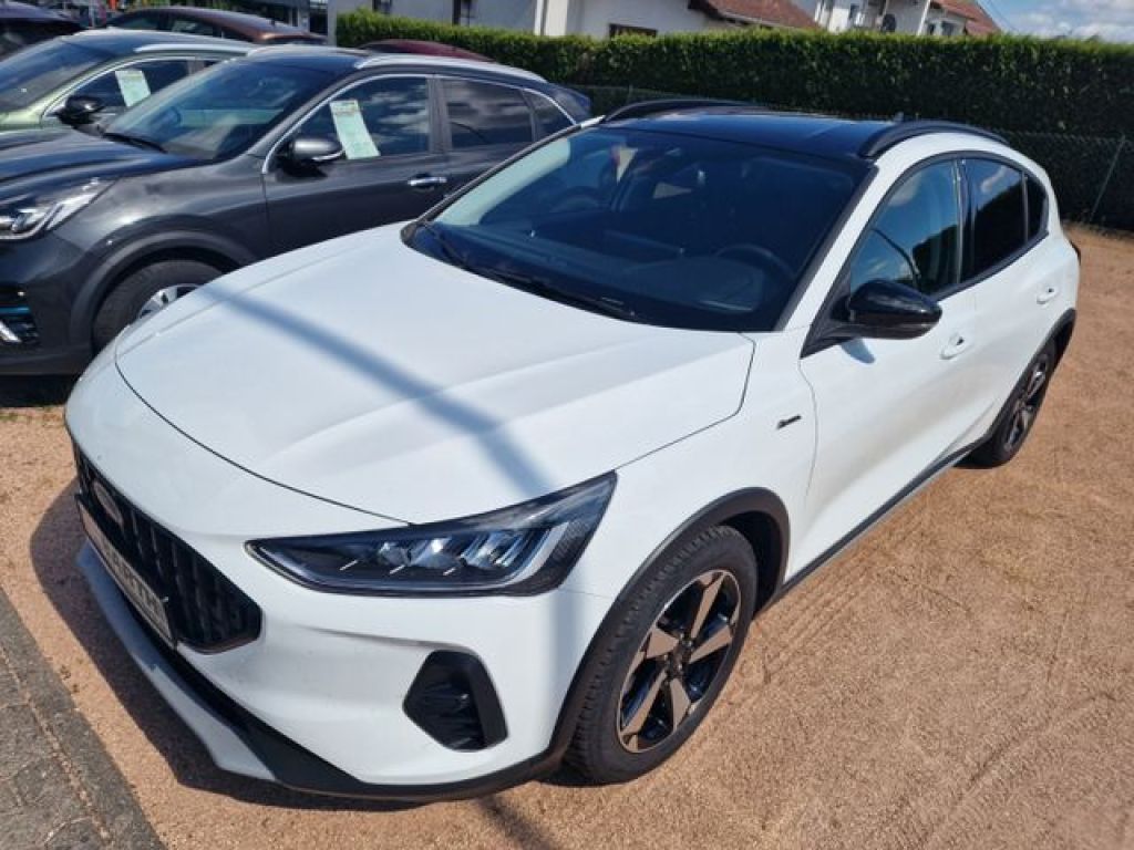 Ford Focus bei Gebrauchtwagen.expert - Hauptabbildung Ford Focus bei Gebrauchtwagen.expert - Hauptabbildung