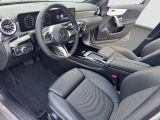Mercedes-Benz A-Klasse bei Gebrauchtwagen.expert - Abbildung (9 / 15) Mercedes-Benz A-Klasse bei Gebrauchtwagen.expert - Abbildung (9 / 15)