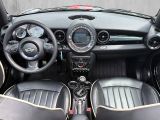 Mini Cooper S Cabrio bei Gebrauchtwagen.expert - Abbildung (11 / 15)