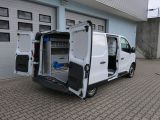 Opel Vivaro bei Gebrauchtwagen.expert - Abbildung (12 / 15)