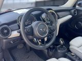 Mini Cooper bei Gebrauchtwagen.expert - Abbildung (13 / 15)