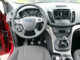 Ford Kuga bei Gebrauchtwagen.expert - Abbildung (4 / 15)