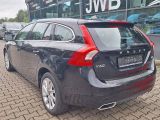 Volvo V60 bei Gebrauchtwagen.expert - Abbildung (2 / 15) Volvo V60 bei Gebrauchtwagen.expert - Abbildung (2 / 15)