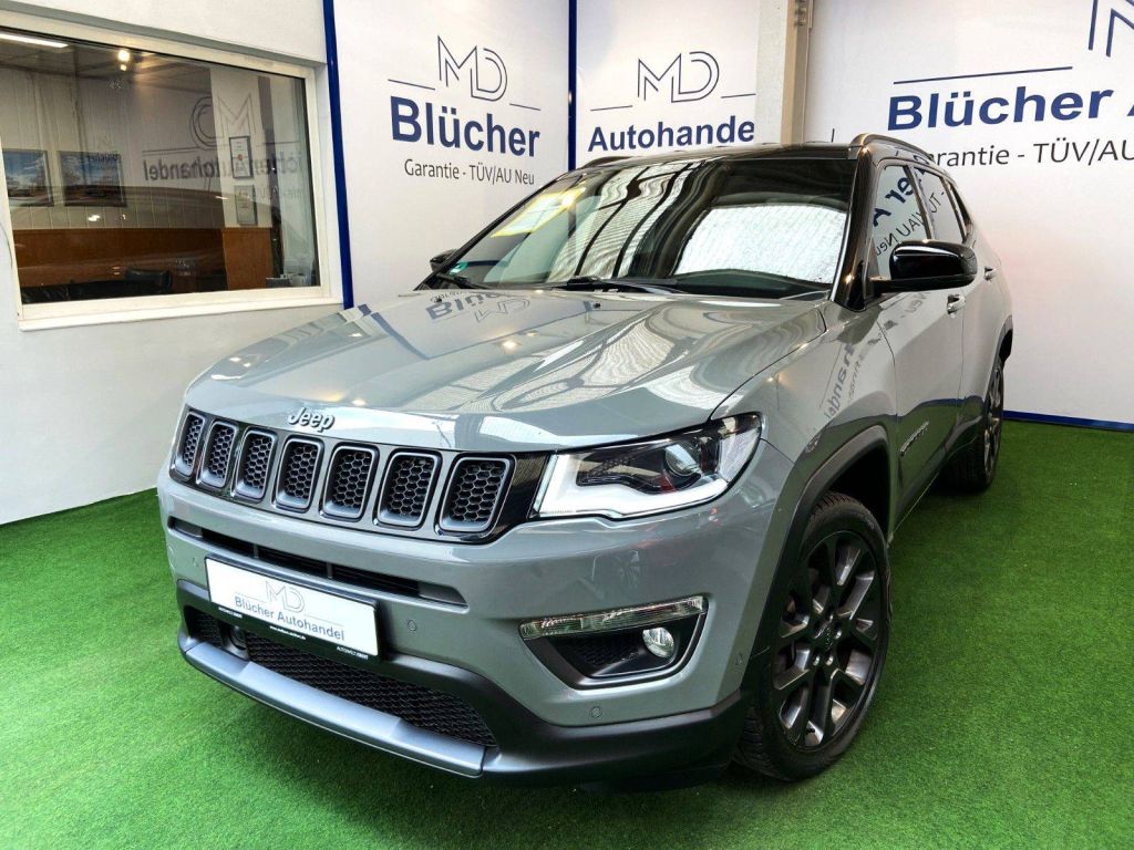 Jeep Compass bei Gebrauchtwagen.expert - Hauptabbildung Jeep Compass bei Gebrauchtwagen.expert - Hauptabbildung