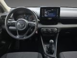 Toyota Yaris bei Gebrauchtwagen.expert - Abbildung (10 / 15) Toyota Yaris bei Gebrauchtwagen.expert - Abbildung (10 / 15)