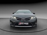 Toyota Auris bei Gebrauchtwagen.expert - Abbildung (2 / 15) Toyota Auris bei Gebrauchtwagen.expert - Abbildung (2 / 15)