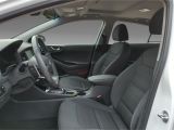Hyundai IONIQ bei Gebrauchtwagen.expert - Abbildung (8 / 15)