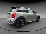 Mini Cooper S bei Gebrauchtwagen.expert - Abbildung (4 / 15)
