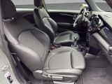 Mini Cooper S bei Gebrauchtwagen.expert - Abbildung (13 / 15)