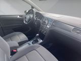 VW Golf Sportsvan bei Gebrauchtwagen.expert - Abbildung (4 / 15)