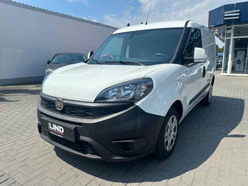 Fiat Doblo bei Gebrauchtwagen.expert - Hauptabbildung Fiat Doblo bei Gebrauchtwagen.expert - Hauptabbildung