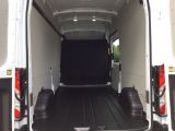 Ford Transit bei Gebrauchtwagen.expert - Abbildung (4 / 14)