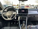 VW T-Roc bei Gebrauchtwagen.expert - Abbildung (8 / 15) VW T-Roc bei Gebrauchtwagen.expert - Abbildung (8 / 15)