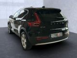 Volvo XC 40 bei Gebrauchtwagen.expert - Abbildung (3 / 15) Volvo XC 40 bei Gebrauchtwagen.expert - Abbildung (3 / 15)