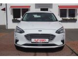 Ford Focus Turnier bei Gebrauchtwagen.expert - Abbildung (6 / 15) Ford Focus Turnier bei Gebrauchtwagen.expert - Abbildung (6 / 15)