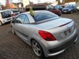 Peugeot 207 bei Gebrauchtwagen.expert - Abbildung (4 / 15)
