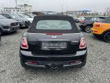 Mini Cooper S Cabrio bei Gebrauchtwagen.expert - Abbildung (6 / 15)