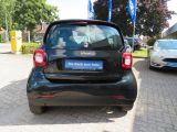 Smart smart fortwo bei Gebrauchtwagen.expert - Abbildung (8 / 15)