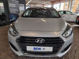 Hyundai i40 cw bei Gebrauchtwagen.expert - Abbildung (11 / 15)